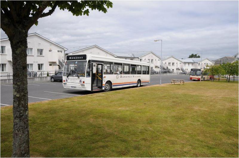 Dunaras Holiday Village Galway Buitenkant foto